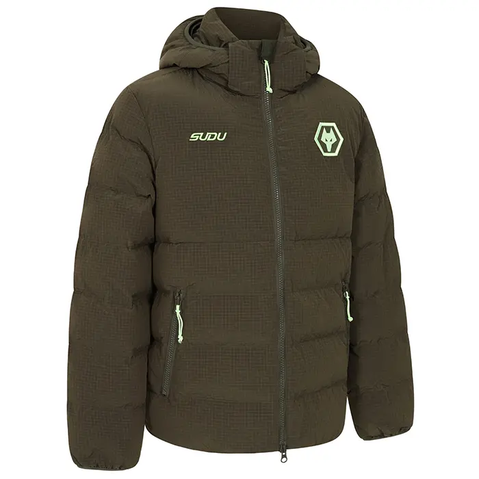 Wolverhampton Wanderers Store | Shop Official 2025-26 Players Travel Padded Jacket – Junior Wolves Gear